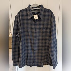 J.Crew Factory Men's XL BNWT Blue and Gray Plaid Flabnel Button-Up Shirt.